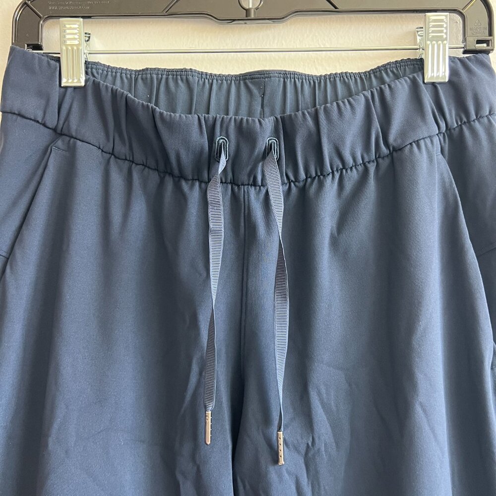 BUNDLE Lululemon Stretch High-Rise Jogger Full Length & Energy Bra, Size 8 - Picture 6 of 11
